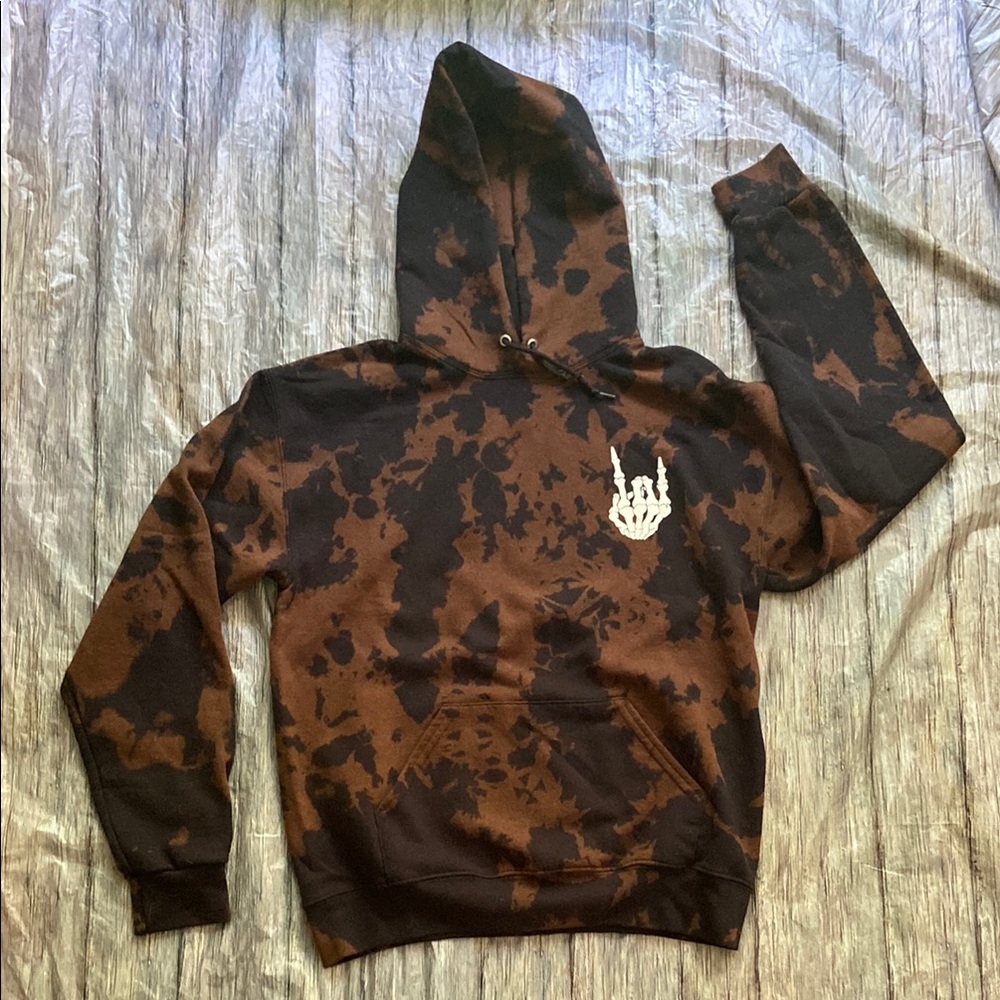 NEW Bowery Supply Co Men's Bleach Camo Pullover Hoodie Skeleton Hand Peace Sign